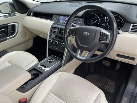 Land Rover Discovery Sport TD4 HSE LUXURY 10