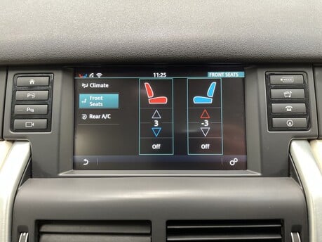 Land Rover Discovery Sport TD4 HSE LUXURY 30