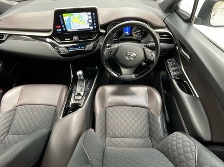 Toyota C-HR EXCEL 13