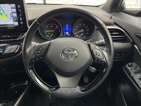 Toyota C-HR EXCEL 18