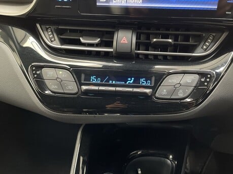 Toyota C-HR EXCEL 29