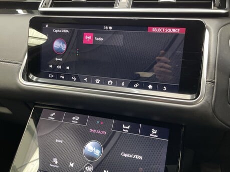 Land Rover Range Rover Velar R-DYNAMIC HSE 23