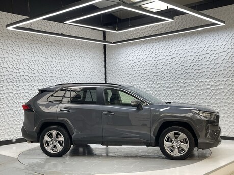 Toyota Rav4 VVT-I DESIGN 8