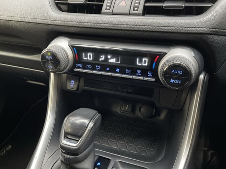 Toyota Rav4 VVT-I DESIGN 29