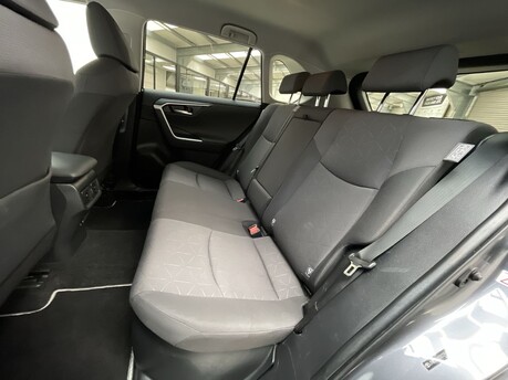 Toyota Rav4 VVT-I DESIGN 33