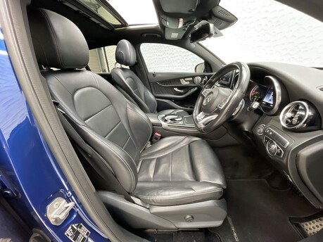 Mercedes-Benz GLC GLC 250 4MATIC AMG LINE PREMIUM PLUS 9