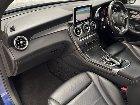 Mercedes-Benz GLC GLC 250 4MATIC AMG LINE PREMIUM PLUS 11