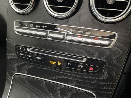 Mercedes-Benz GLC GLC 250 4MATIC AMG LINE PREMIUM PLUS 30