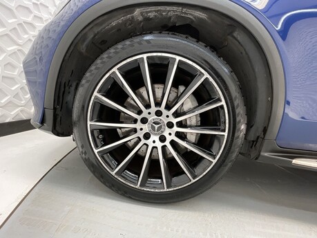 Mercedes-Benz GLC GLC 250 4MATIC AMG LINE PREMIUM PLUS 42