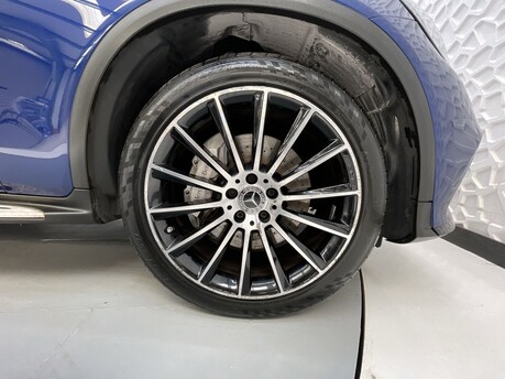 Mercedes-Benz GLC GLC 250 4MATIC AMG LINE PREMIUM PLUS 45