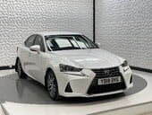 Lexus Is 300H ADVANCE 1