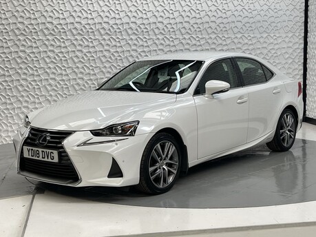 Lexus Is 300H ADVANCE 3