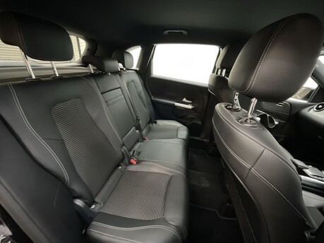 Mercedes-Benz B Class B 200 SPORT 34