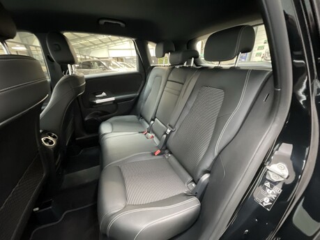 Mercedes-Benz B Class B 200 SPORT 35