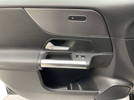 Mercedes-Benz B Class B 200 SPORT 40