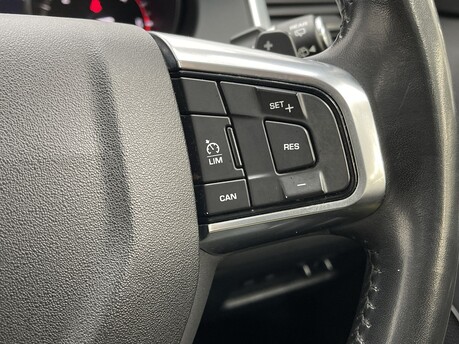 Land Rover Discovery Sport TD4 SE 21