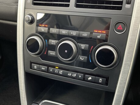 Land Rover Discovery Sport TD4 SE 31