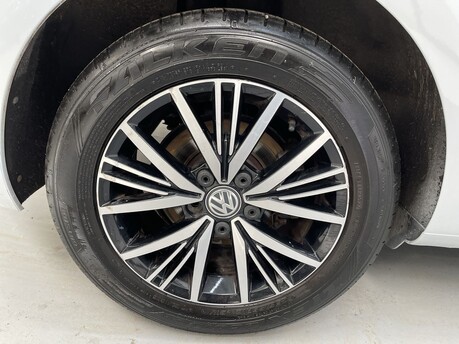Volkswagen Golf SE NAVIGATION TDI DSG 43