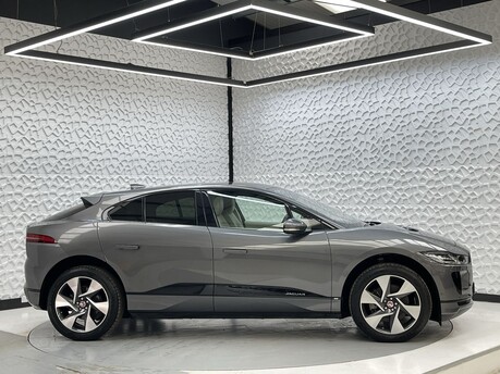 Jaguar I-Pace SE 8