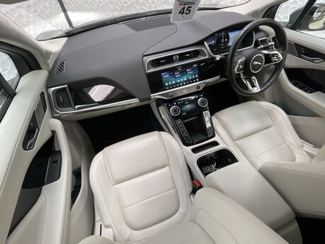 Jaguar I-Pace SE 16