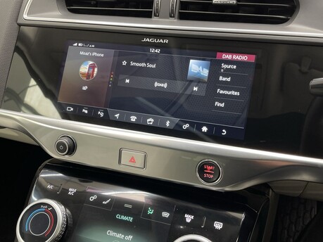 Jaguar I-Pace SE 23