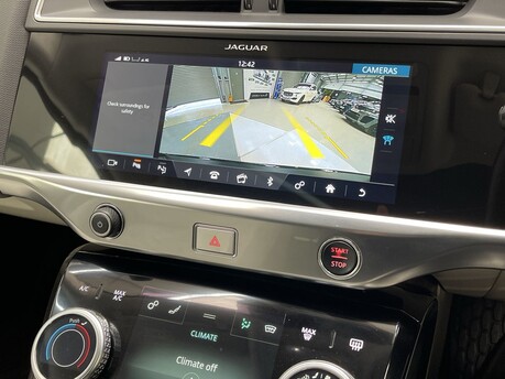 Jaguar I-Pace SE 26