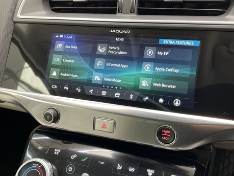 Jaguar I-Pace SE 33