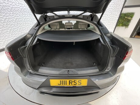 Jaguar I-Pace SE 36