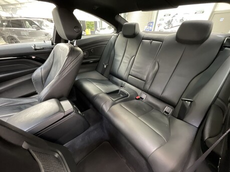 BMW 4 Series 420D XDRIVE M SPORT 36