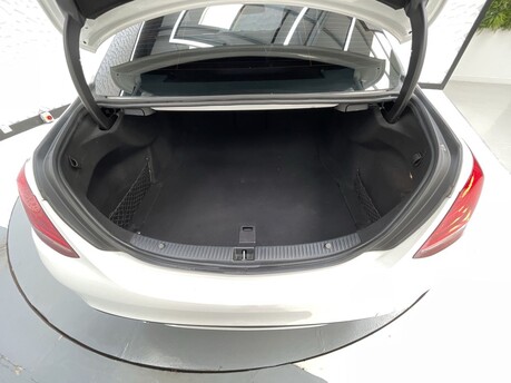 Mercedes-Benz C Class C220 D AMG LINE PREMIUM 37