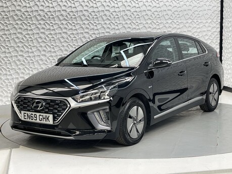 Hyundai IONIQ PREMIUM MHEV 3