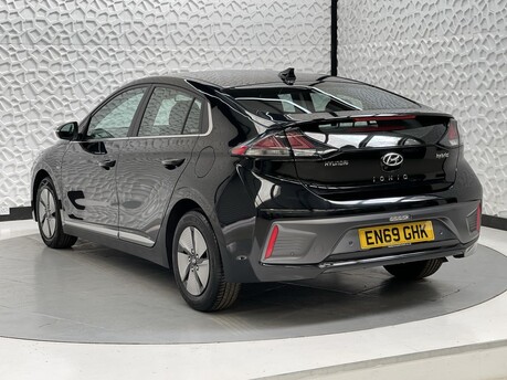 Hyundai IONIQ PREMIUM MHEV 5