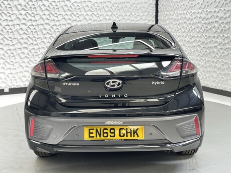Hyundai IONIQ PREMIUM MHEV 6