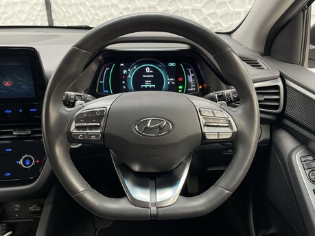 Hyundai IONIQ PREMIUM MHEV 18