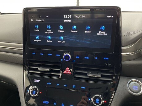 Hyundai IONIQ PREMIUM MHEV 27