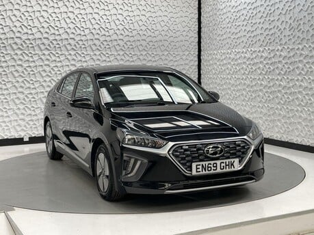 Hyundai IONIQ PREMIUM MHEV