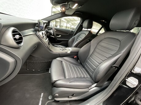 Mercedes-Benz C Class C 300 DE AMG LINE EDITION 12