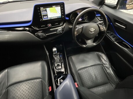 Toyota C-HR DYNAMIC 14