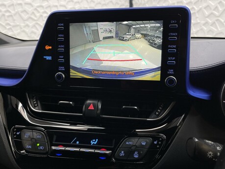 Toyota C-HR DYNAMIC 25