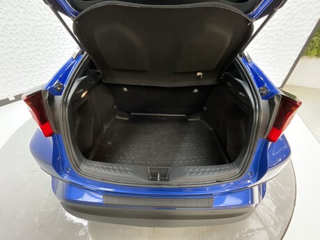 Toyota C-HR DYNAMIC 35