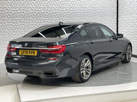 BMW 7 Series 740LD XDRIVE M SPORT 7