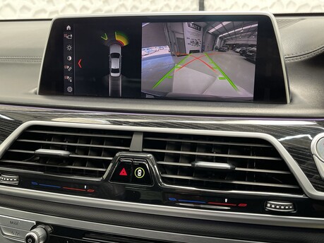 BMW 7 Series 740LD XDRIVE M SPORT 27
