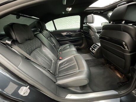 BMW 7 Series 740LD XDRIVE M SPORT 35