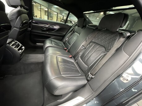 BMW 7 Series 740LD XDRIVE M SPORT 36