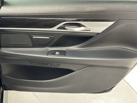 BMW 7 Series 740LD XDRIVE M SPORT 40