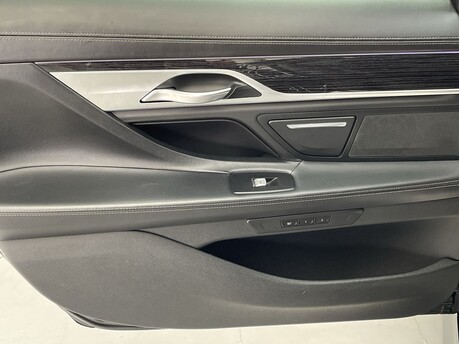 BMW 7 Series 740LD XDRIVE M SPORT 41