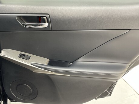 Lexus Is 300H F SPORT 34