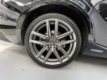 Lexus Is 300H F SPORT 39