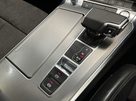 Audi A6 AVANT TDI QUATTRO S LINE MHEV 30