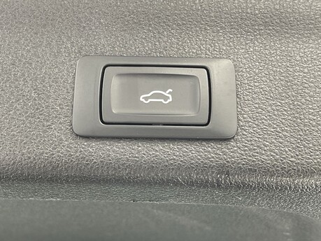 Audi A6 AVANT TDI QUATTRO S LINE MHEV 35